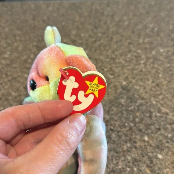Extremely rare peace beanie baby with tag errors